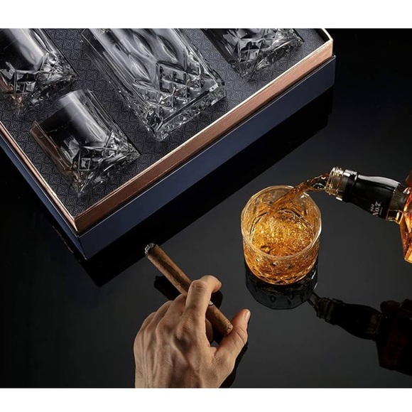 Mixology & Craft Whiskey Decanter Set Crystal Bourbon Scotch Cognac Glasses 10oz - Picture 4 of 5